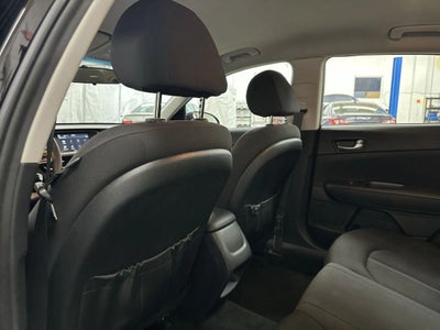 2018 Kia Optima LX Sedan 4D