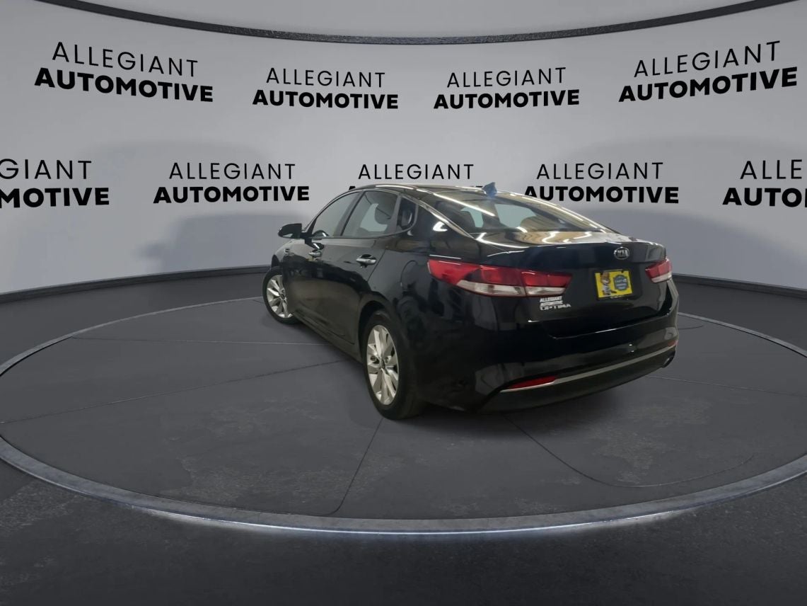 2018 Kia Optima LX Sedan 4D
