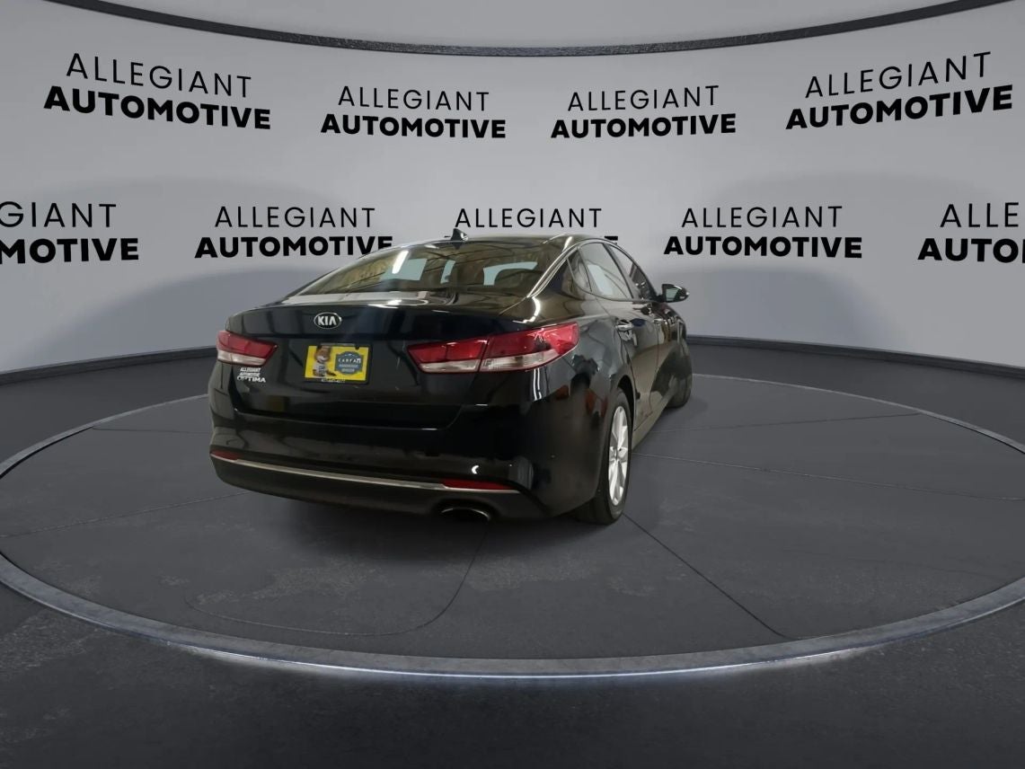 2018 Kia Optima LX Sedan 4D