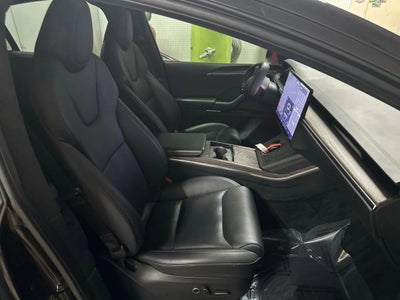 2022 Tesla Model X Long Range Sport Utility 4D