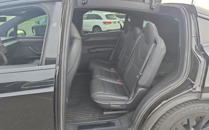 2022 Tesla Model X Long Range Sport Utility 4D