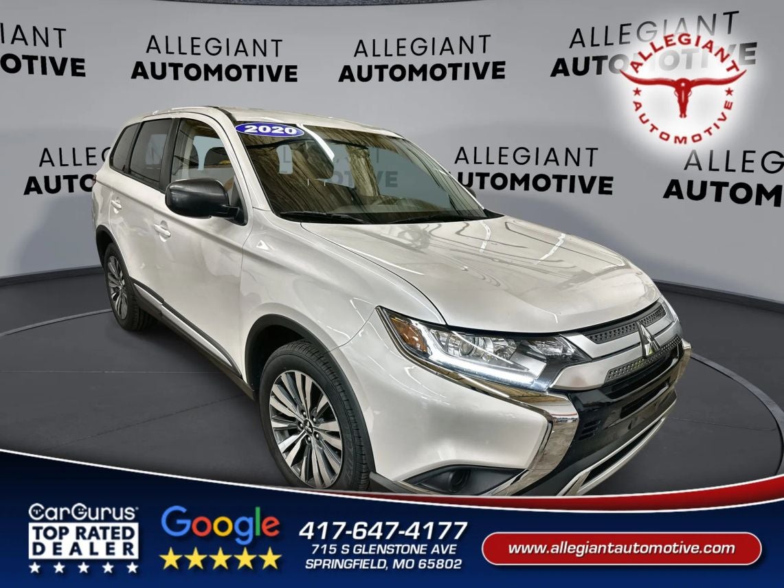 2020 Mitsubishi Outlander ES FWD's photo