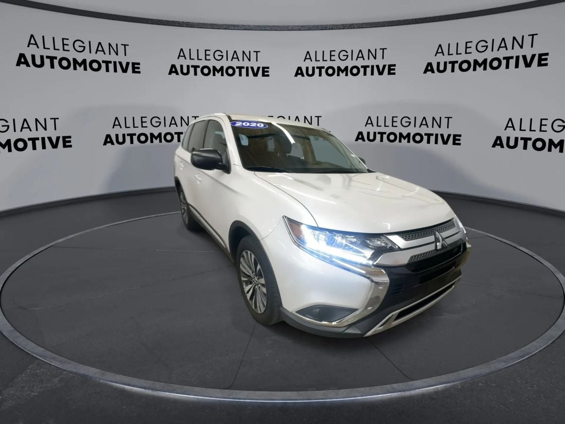 2020 Mitsubishi Outlander ES Sport Utility 4D
