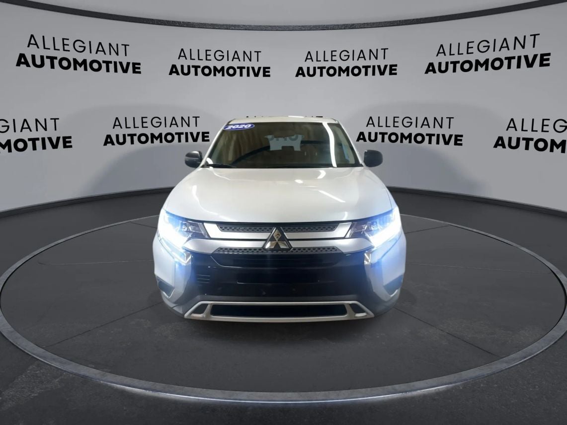 2020 Mitsubishi Outlander ES Sport Utility 4D