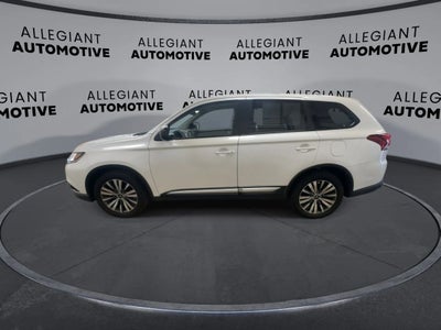 2020 Mitsubishi Outlander ES Sport Utility 4D