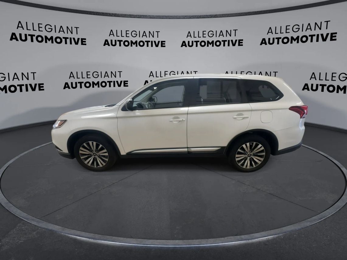 2020 Mitsubishi Outlander ES Sport Utility 4D