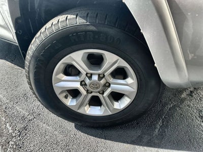 2016 Toyota 4Runner SR5 Premium Sport Utility 4D