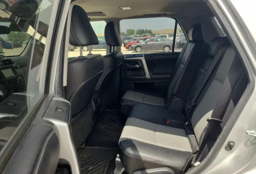 2016 Toyota 4Runner SR5 Premium Sport Utility 4D
