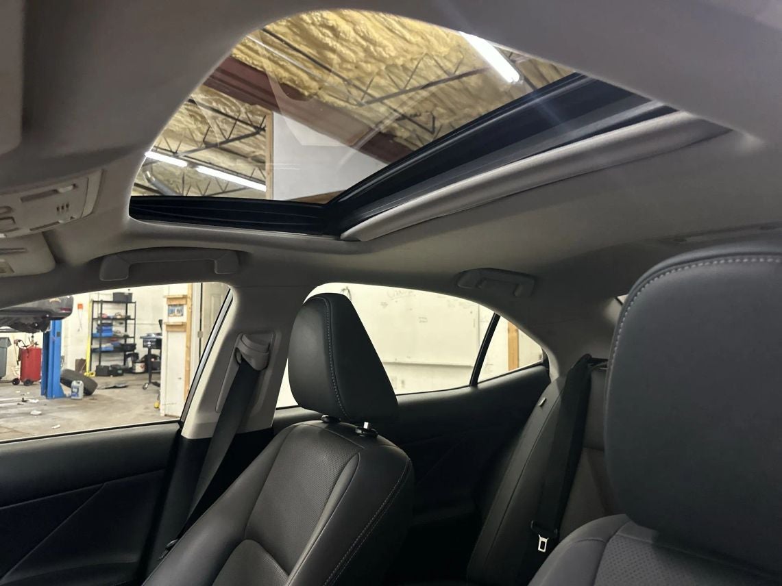 2014 Lexus IS IS 350 Sedan 4D