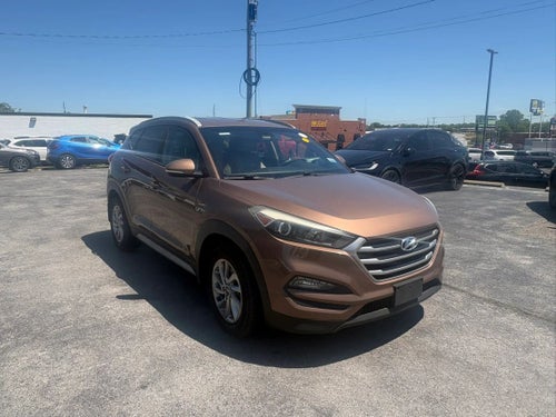 2017 Hyundai Tucson SE Plus Sport Utility 4D
