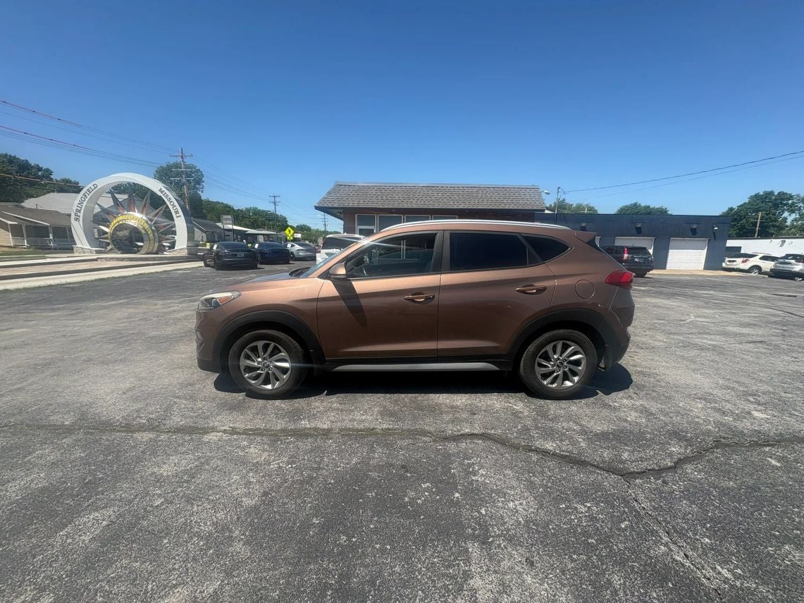 2017 Hyundai Tucson SE Plus Sport Utility 4D