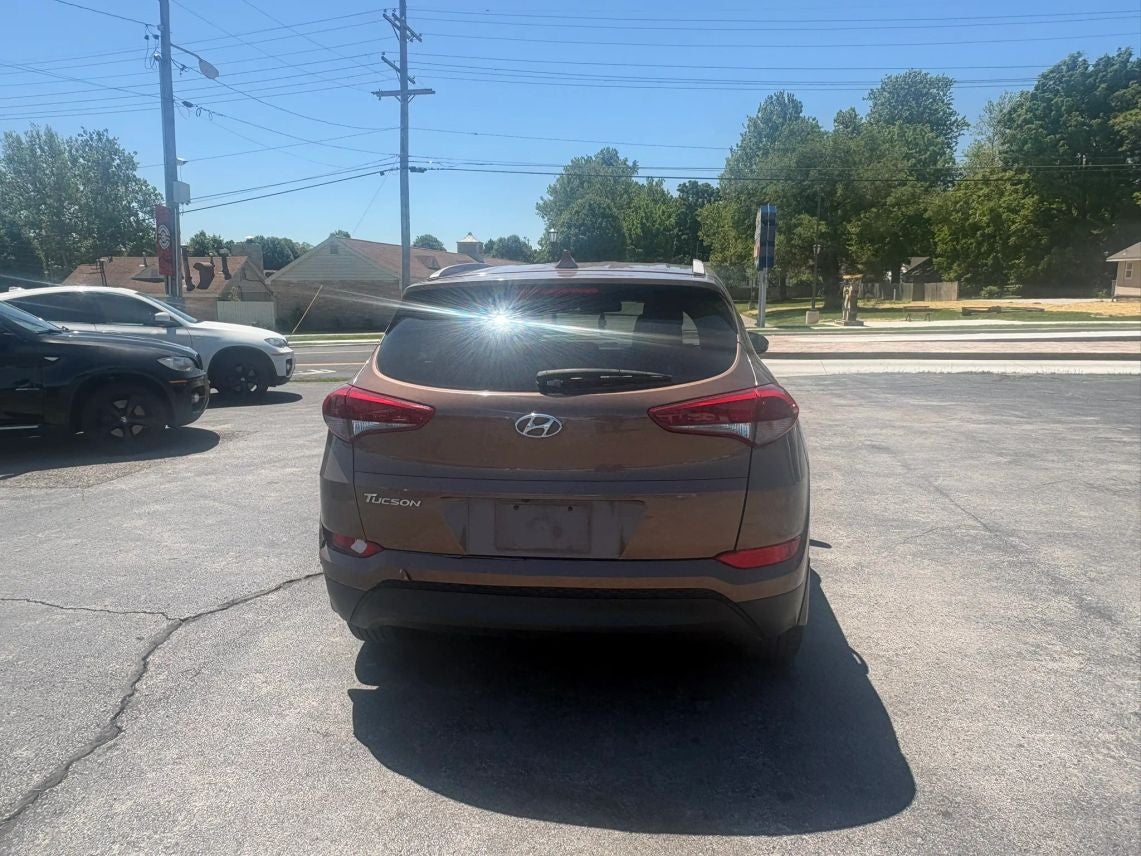 2017 Hyundai Tucson SE Plus Sport Utility 4D