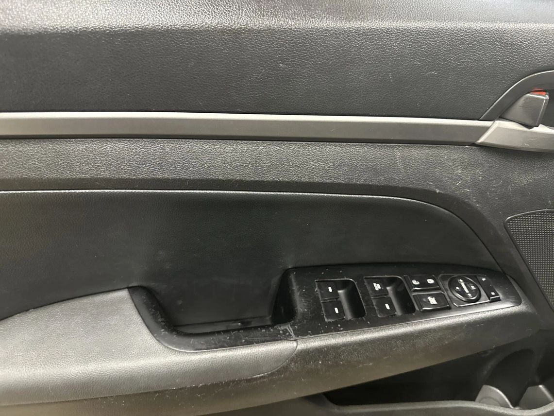 2017 Hyundai Elantra Limited Sedan 4D