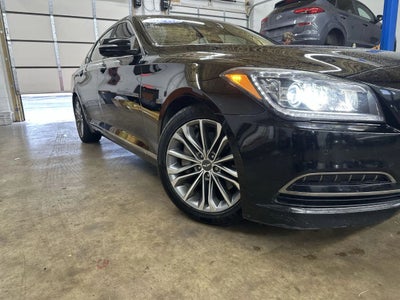 2015 Hyundai Genesis 3.8 Sedan 4D