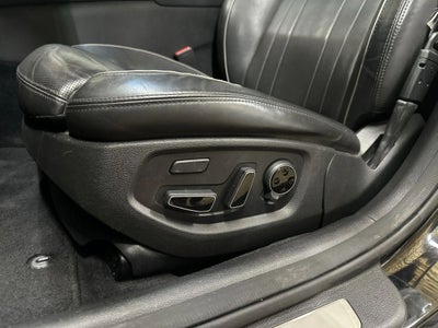 2015 Hyundai Genesis 3.8 Sedan 4D