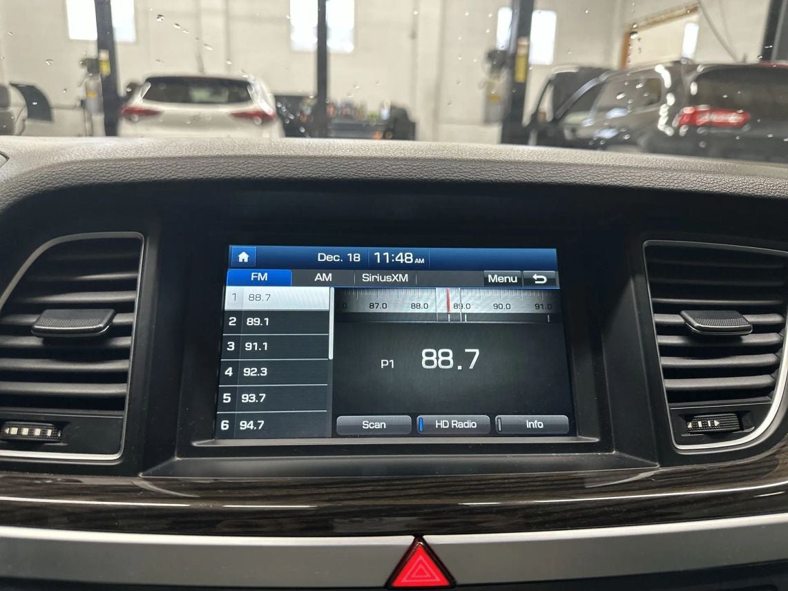 2015 Hyundai Genesis 3.8 Sedan 4D