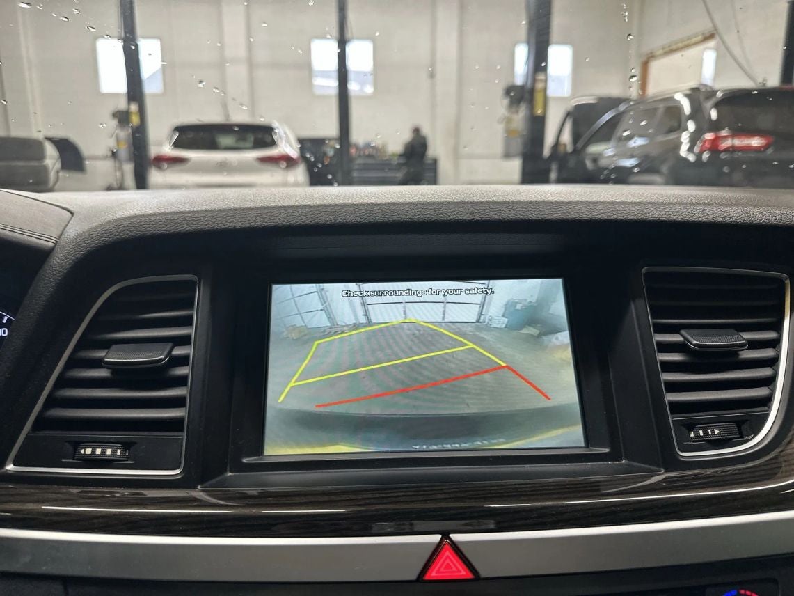 2015 Hyundai Genesis 3.8 Sedan 4D