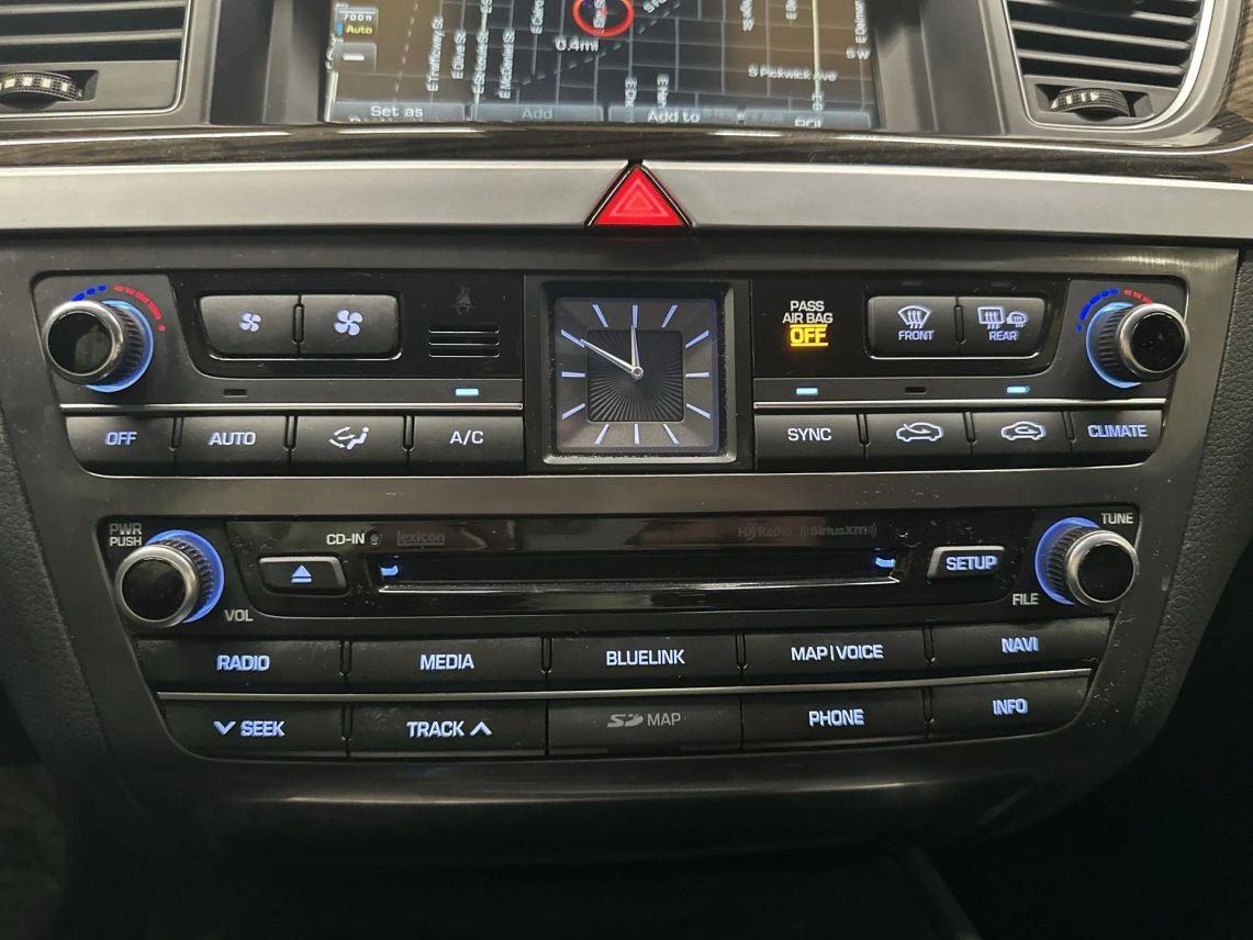 2015 Hyundai Genesis 3.8 Sedan 4D