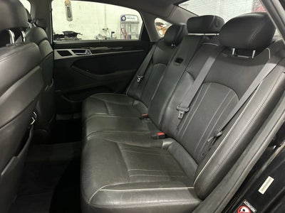 2015 Hyundai Genesis 3.8 Sedan 4D