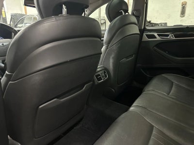 2015 Hyundai Genesis 3.8 Sedan 4D