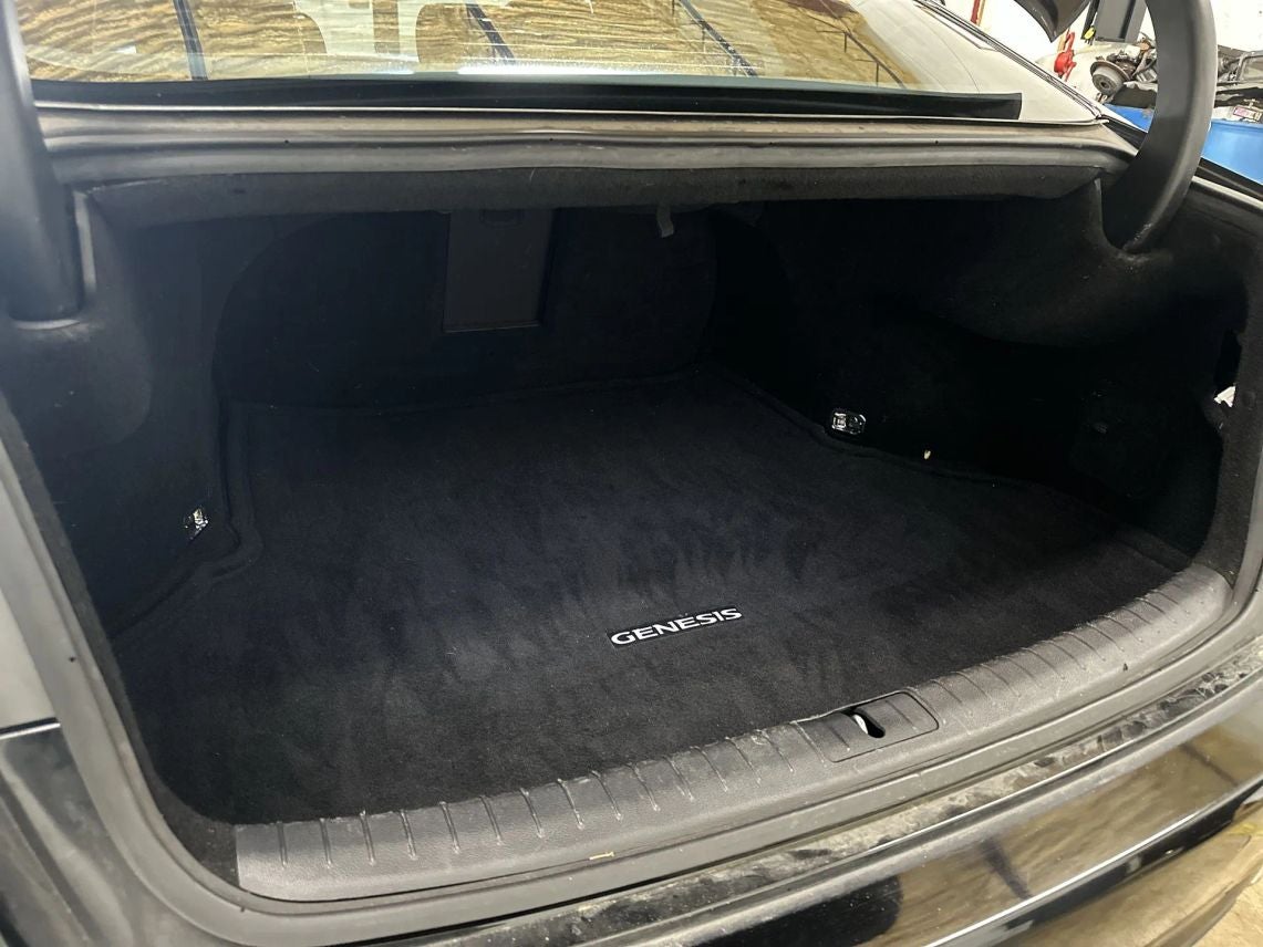 2015 Hyundai Genesis 3.8 Sedan 4D