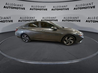 2025 Hyundai Elantra Sel