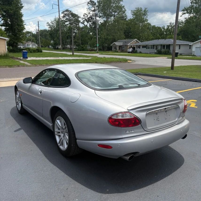 2005 Jaguar XK XK8 Coupe 2D