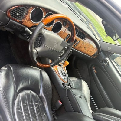 2005 Jaguar XK XK8 Coupe 2D