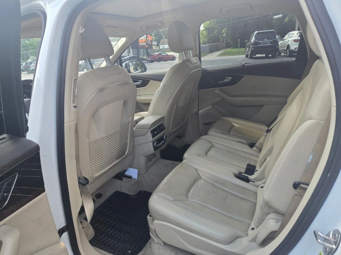 2018 Audi Q7 3.0T Prestige Sport Utility 4D