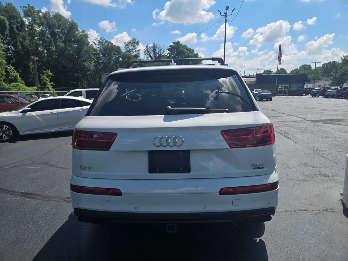 2018 Audi Q7 3.0T Prestige Sport Utility 4D
