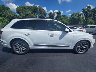2018 Audi Q7 3.0T Prestige Sport Utility 4D