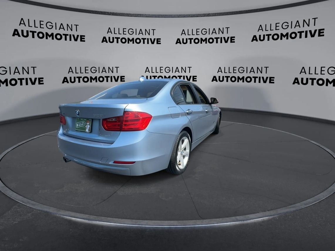 2014 BMW 3 Series 328i xDrive Sedan 4D