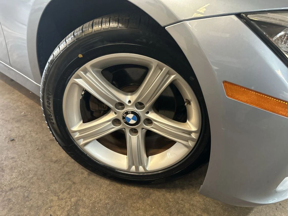 2014 BMW 3 Series 328i xDrive Sedan 4D