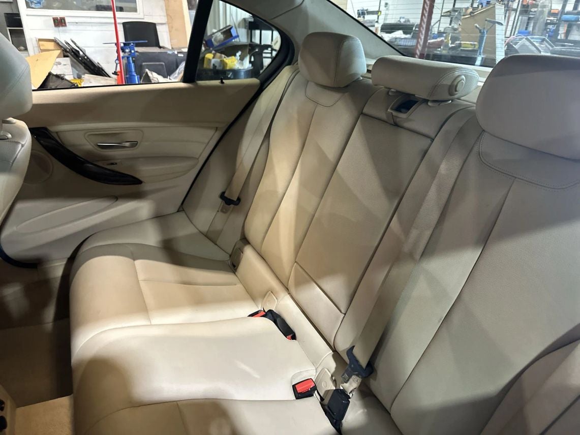 2014 BMW 3 Series 328i xDrive Sedan 4D