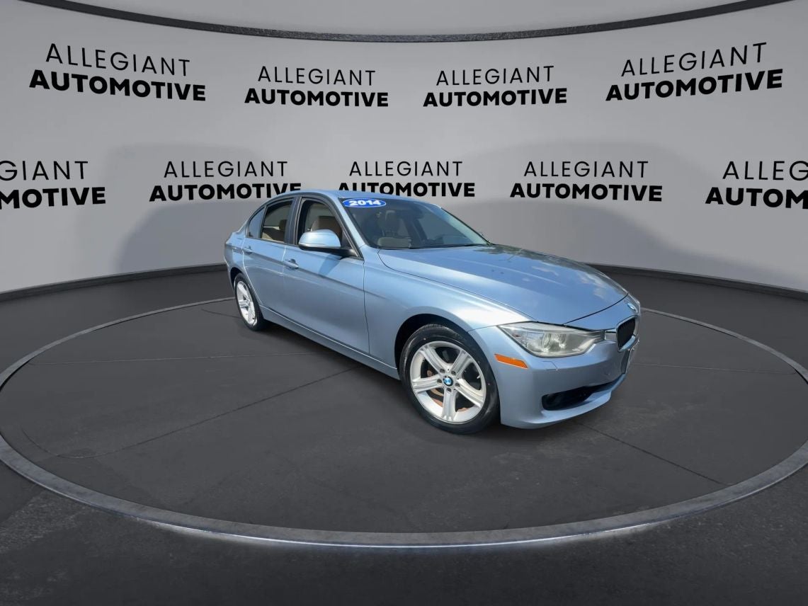 2014 BMW 3 Series 328i xDrive Sedan 4D
