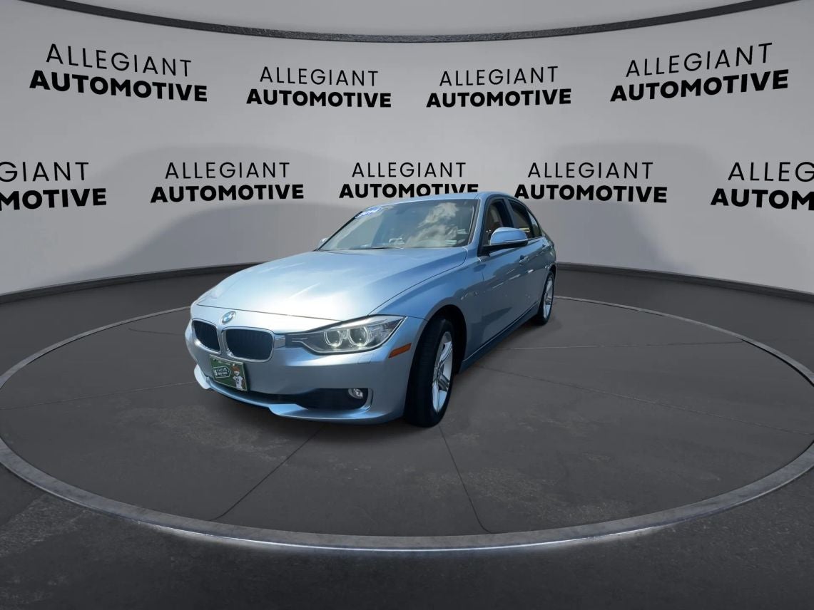 2014 BMW 3 Series 328i xDrive Sedan 4D