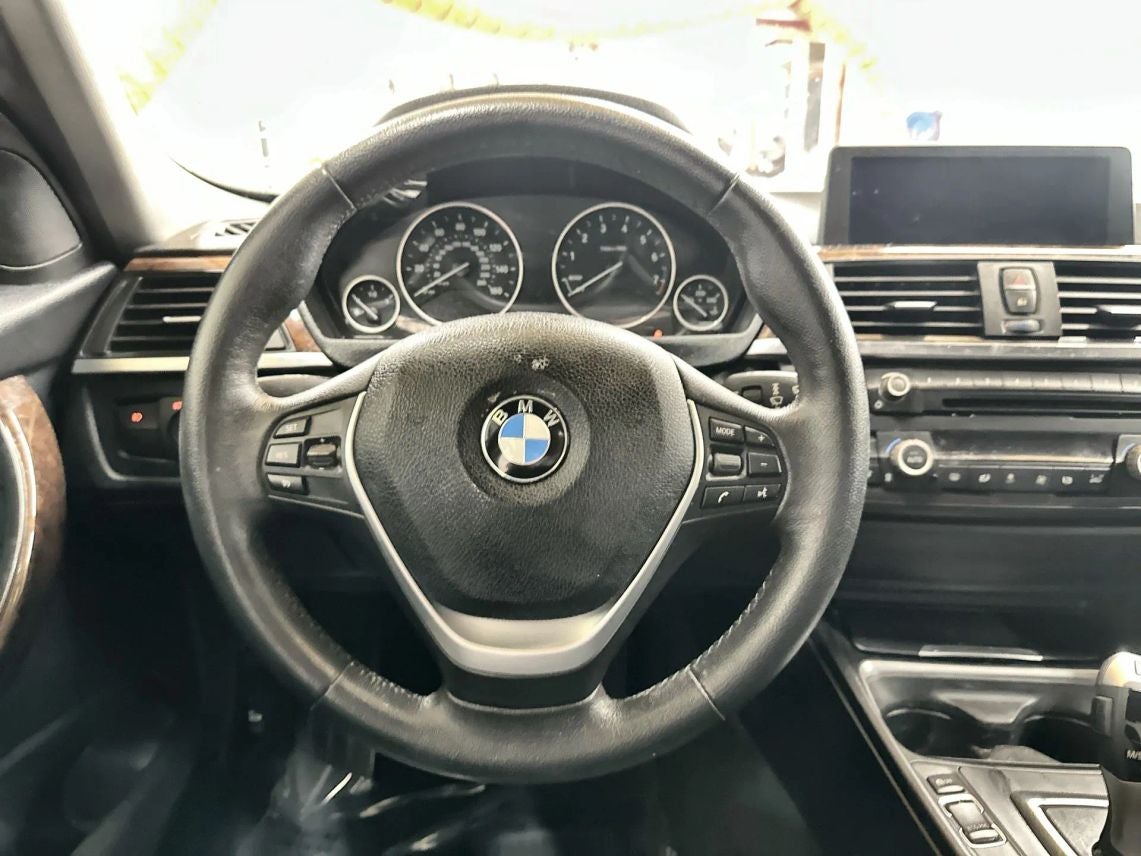 2015 BMW 3 Series 328i Sedan 4D