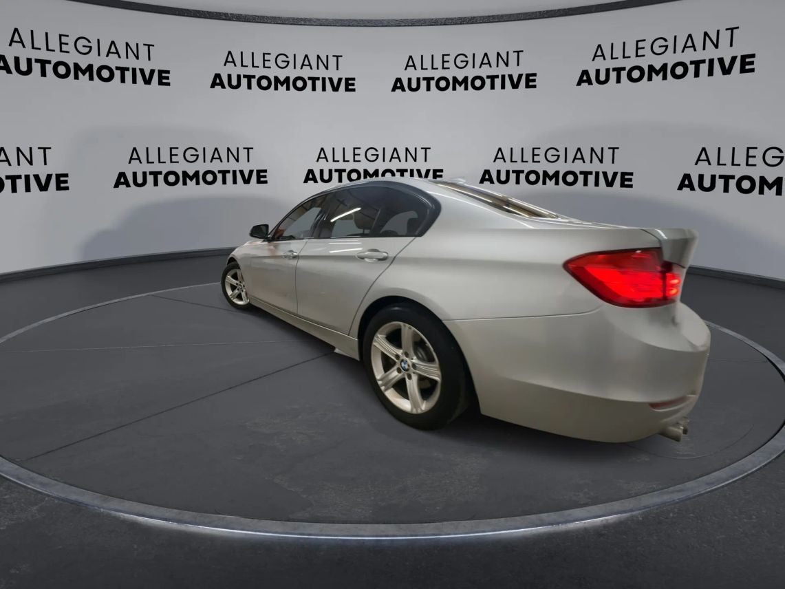 2015 BMW 3 Series 328i Sedan 4D