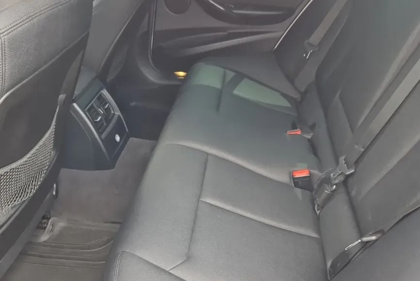 2017 BMW 3 Series 330i Sedan 4D