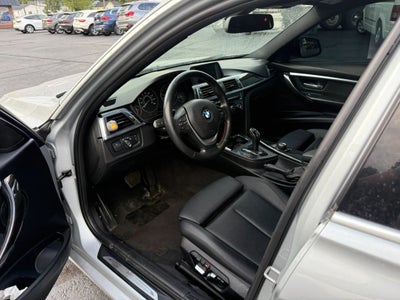 2017 BMW 3 Series 330i Sedan 4D
