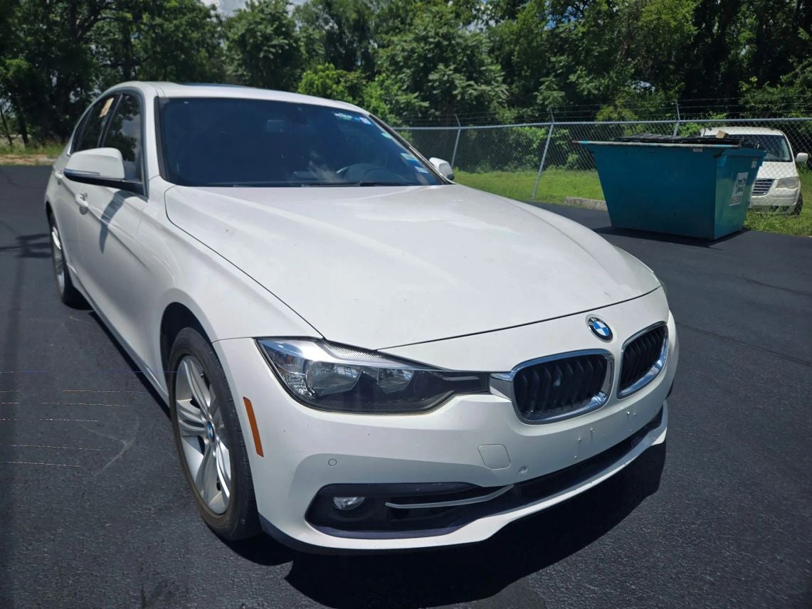 2017 BMW 3 Series 330i xDrive Sedan 4D