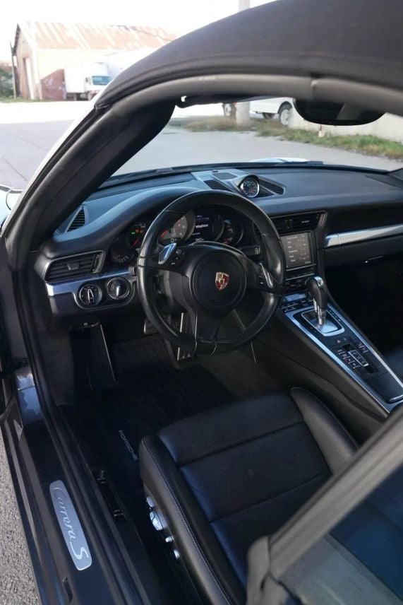 2015 Porsche 911 Carrera S Cabriolet 2D