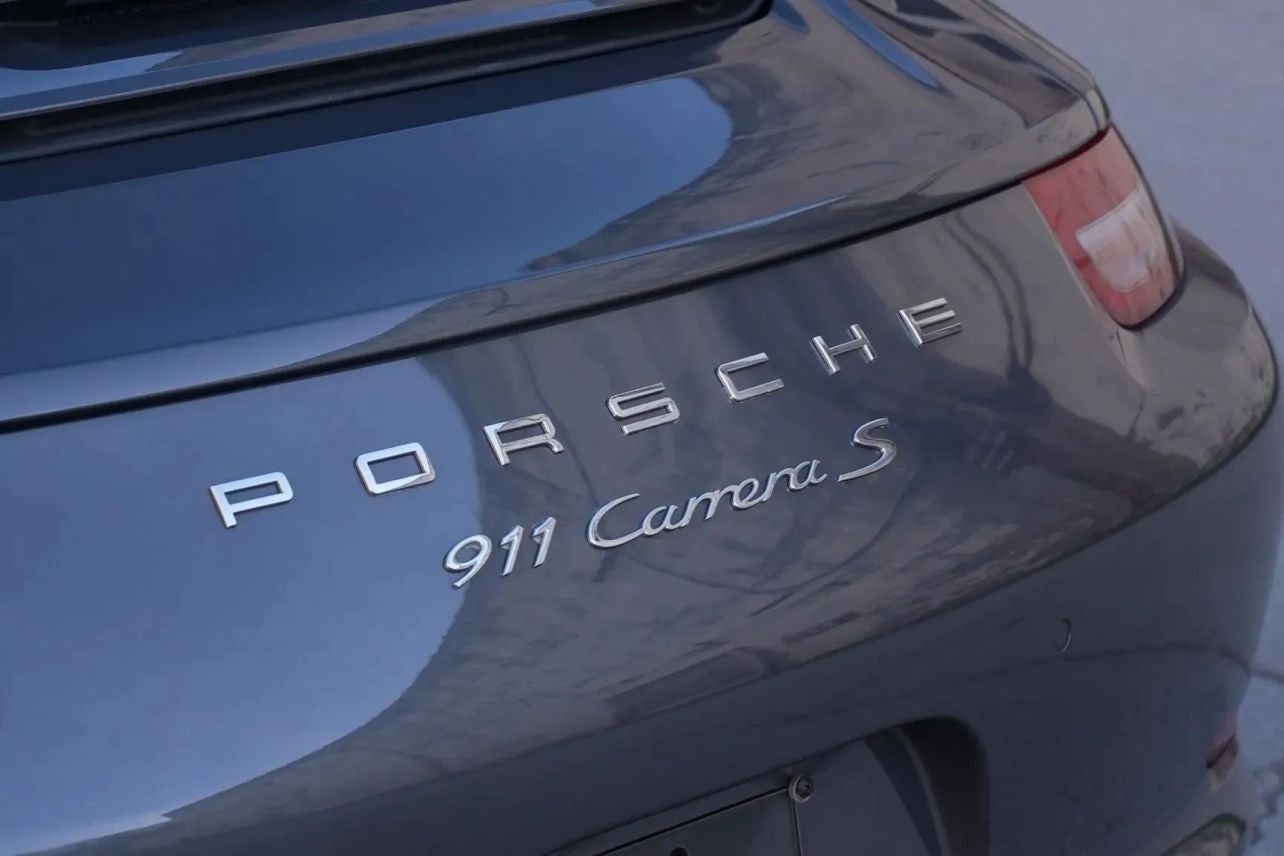 2015 Porsche 911 Carrera S Cabriolet 2D