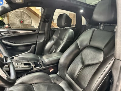 2017 Porsche Macan S S